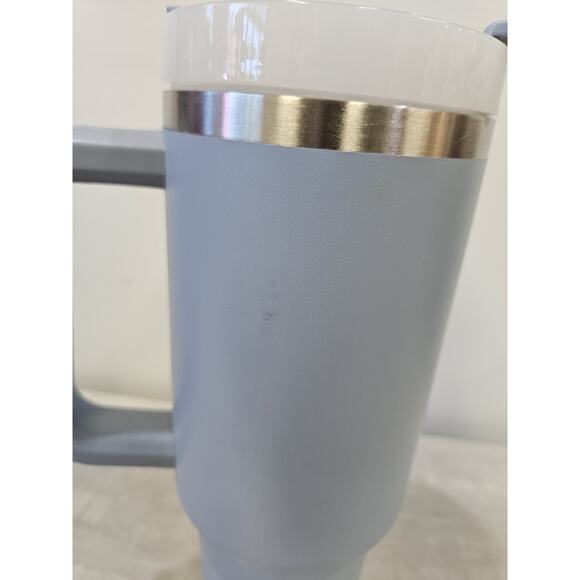 Stanley 40oz Stainless Steel H2.0 FlowState Quencher Tumbler Blue .no Straw - Picture 4 of 10
